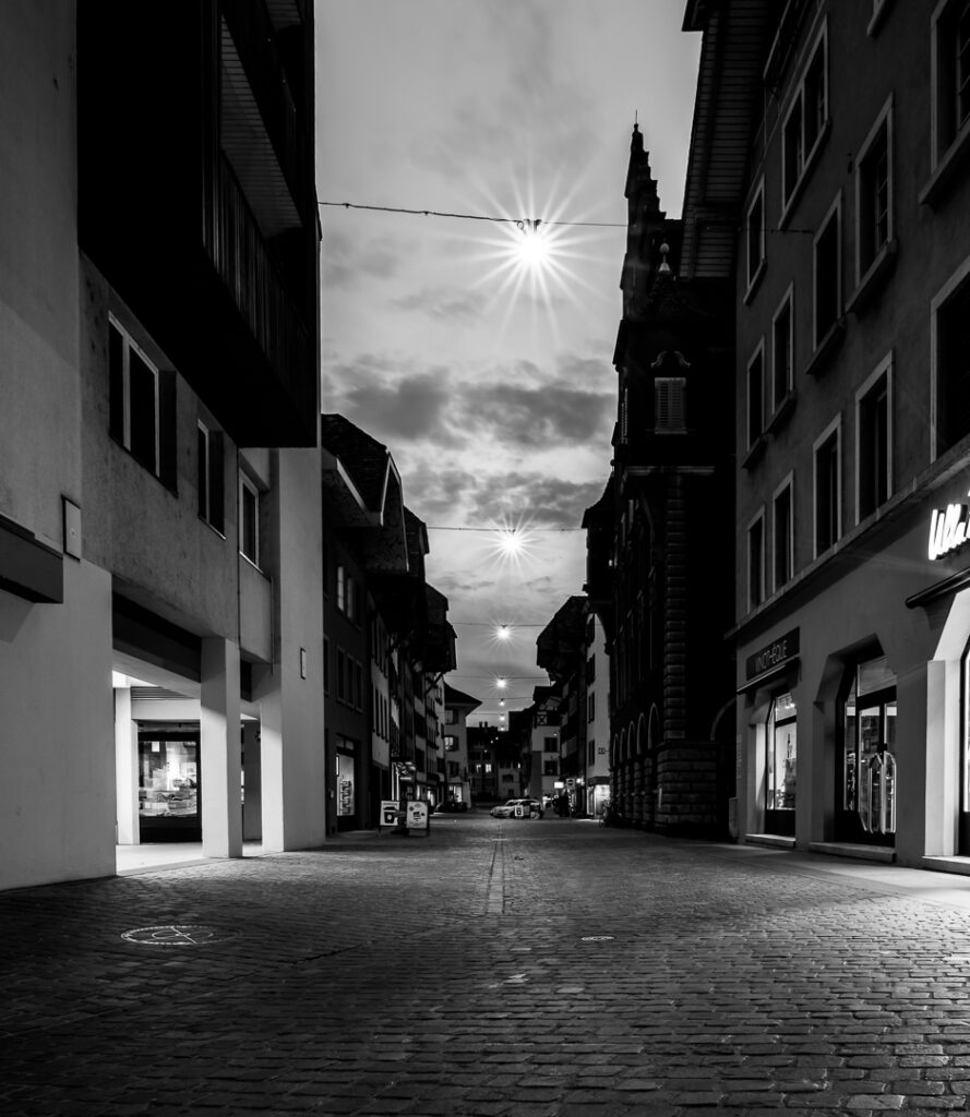 Canzler Photography - Urban Photograph of Aarau Downtown - black and white